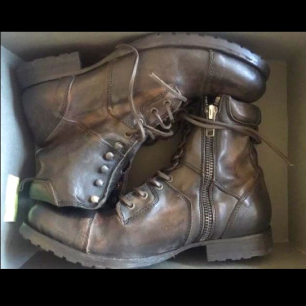 *WOW* Allsaints Leather Boots NWT - size 10/44
